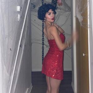 BETTY BOOP HALLOWEEN COSTUME - WIG & MINI RED STRAPLESS DRESS